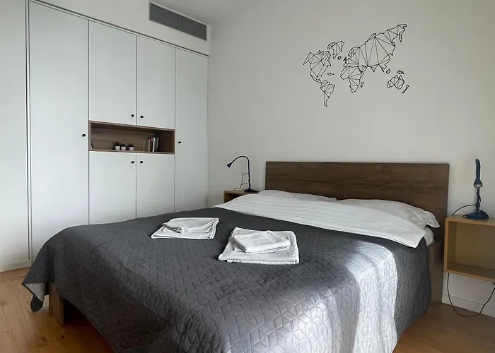 Sag Sky Park Castle Wiev Free Parking Free Wifi Apartman